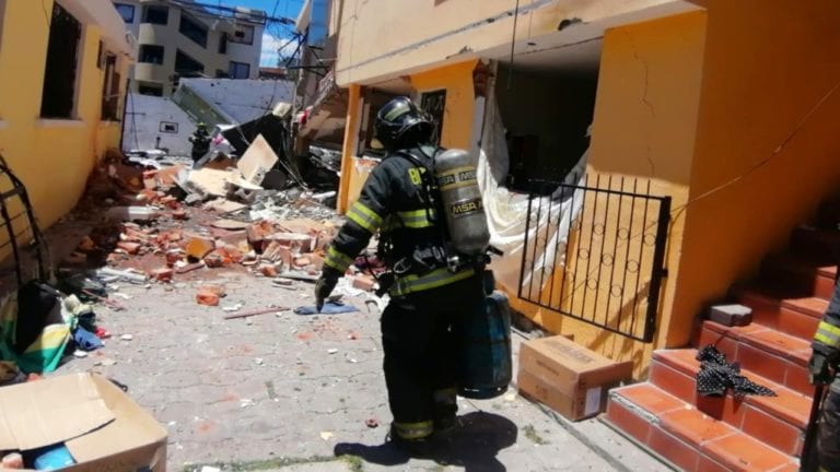 Explosión de un tanque de gas deja al menos seis heridos en Quito