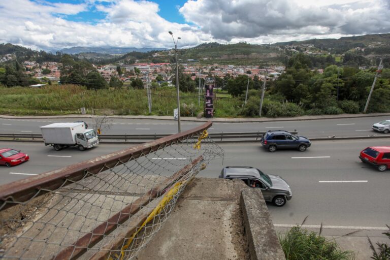 Repondrán el puente peatonal de Nulti