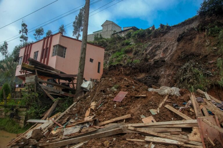Habitantes temen que las casas colapsen en San José de Balzay
