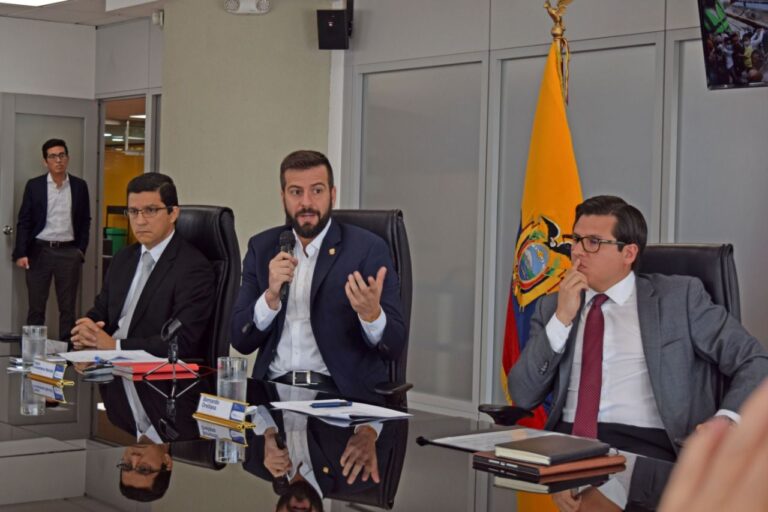 Ministro de Economía implementará el plan ABC para reactivar la economía en el país