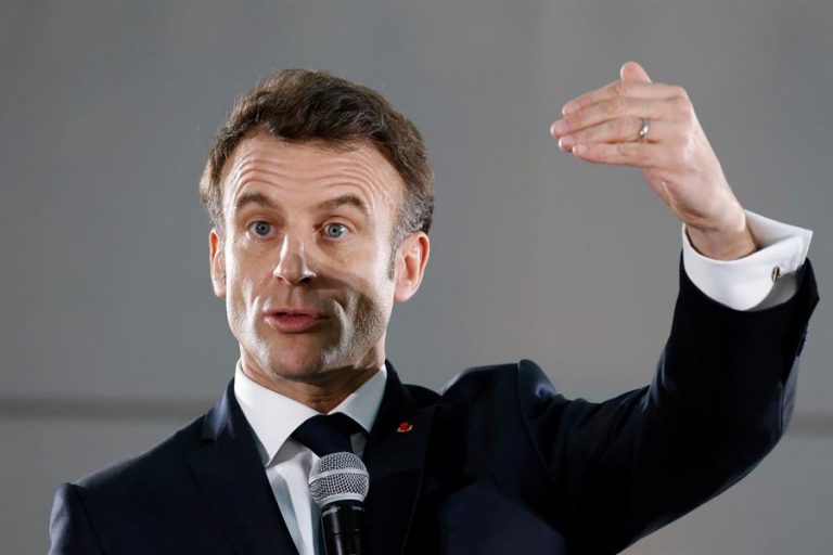 Macron pide «empeño máximo» a organización de París 2024 a 500 días de inicio