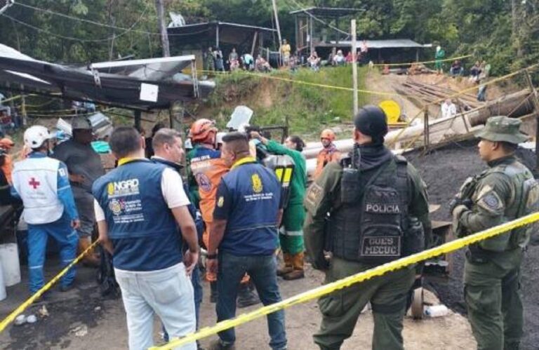 Sube a 11 los muertos por la explosión de una mina en Colombia