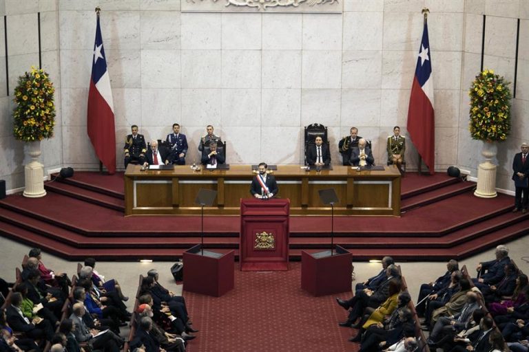 «No queremos una Constitución partisana», dice Boric en su segunda cuenta pública