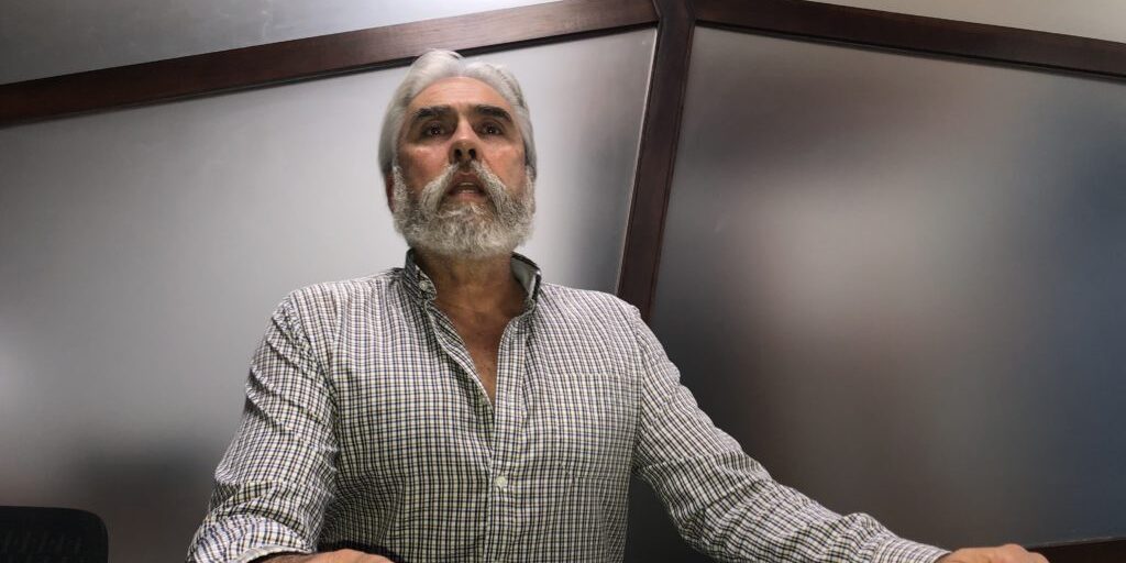 El dirigente ganadero Santiago Malo es el nuevo Gobernador del Azuay y reemplaza a Milton Benítez.