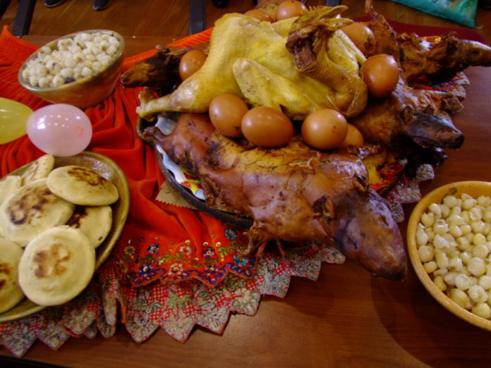 Las especialidades de la comida típica constituyen un atractivo, por temporada de carnaval.(Cortesía)