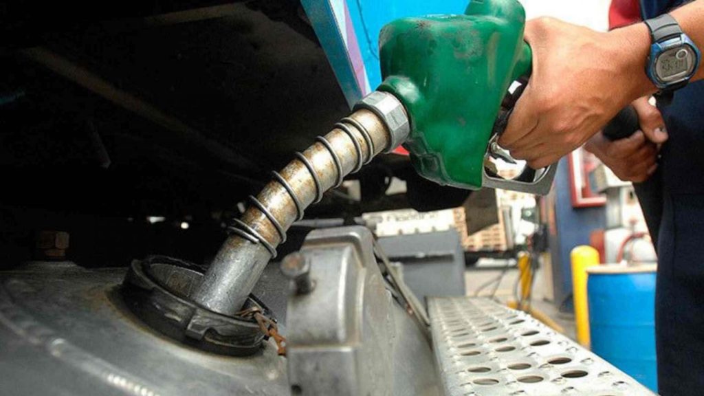 El Gobierno contempla ahorrar al menos entre 450 y 550 millones de dólares con el plan de focalización de los subsidios a los combustibles.