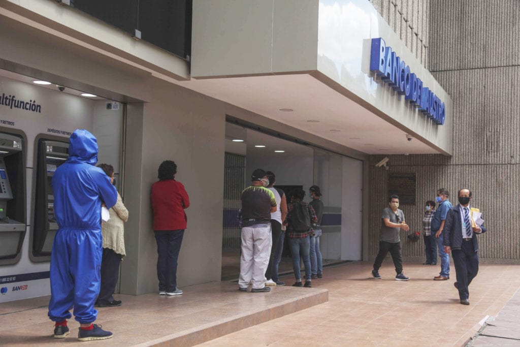 Los Bancos de Ecuador denunciaron este domingo lo que considera un trato "discriminatorio" en el proyecto de Ley Económica.