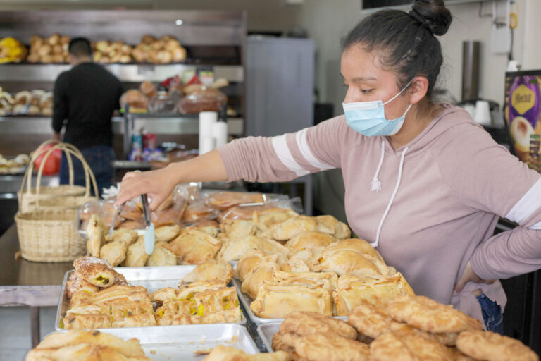 Panificadores buscan una solución al incremento de precios