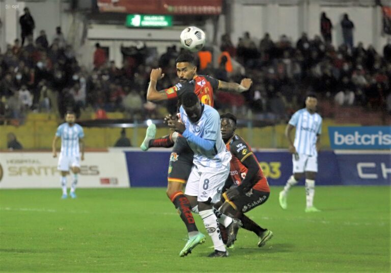 Vilinton Branda se viste de héroe en el triunfo del Deportivo Cuenca ante Guayaquil City