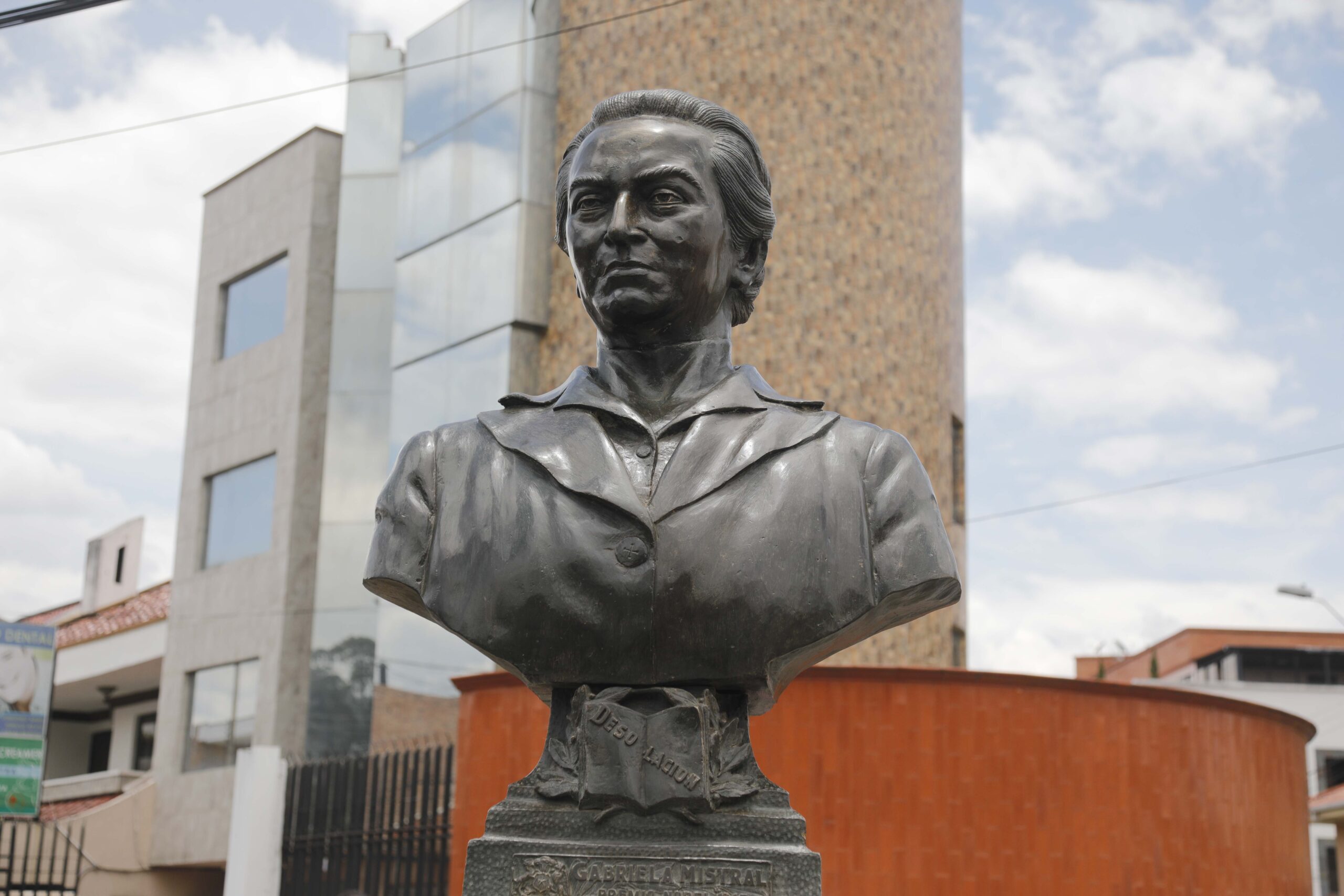 Busto Mistral