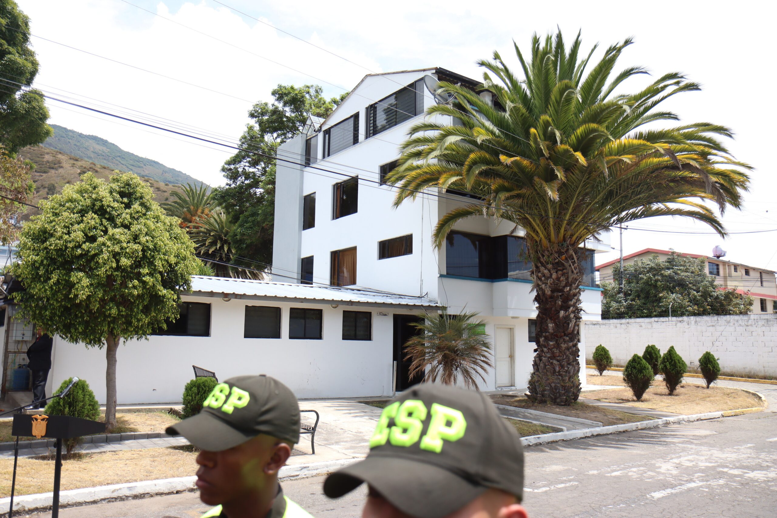 Edificio donde fue asesinada María Belén Bernal