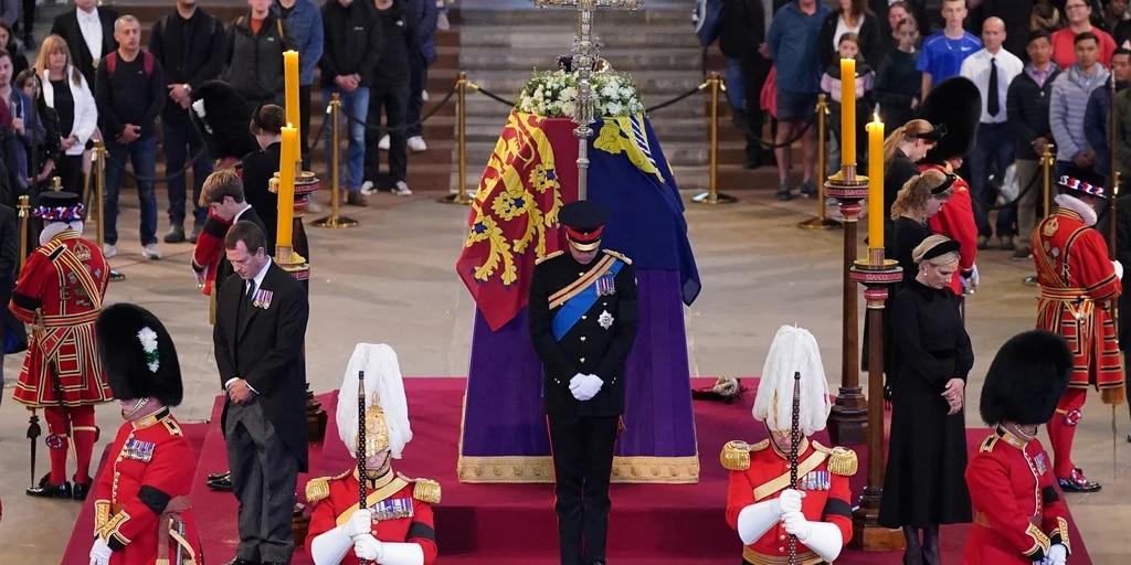 reina isabel funeral