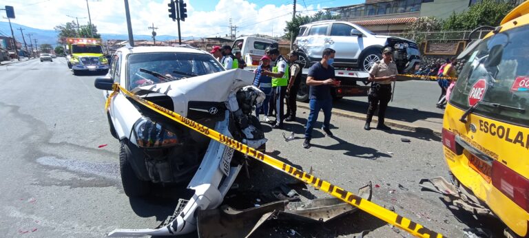 Choque múltiple y riña en la Avenida de las Américas