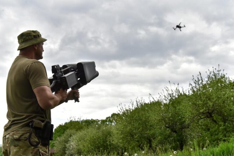 Ucrania continúa su contraofensiva mientras encara amenaza de drones iraníes