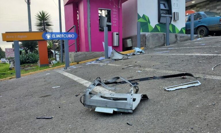 Tres sentenciados por robo a cajero automático en Cuenca