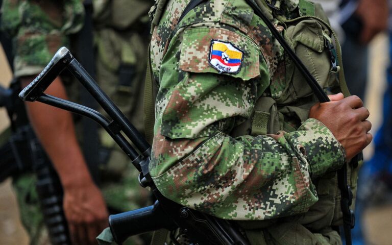 Nueve disidentes de las FARC detenidos en Colombia, en la frontera con Ecuador