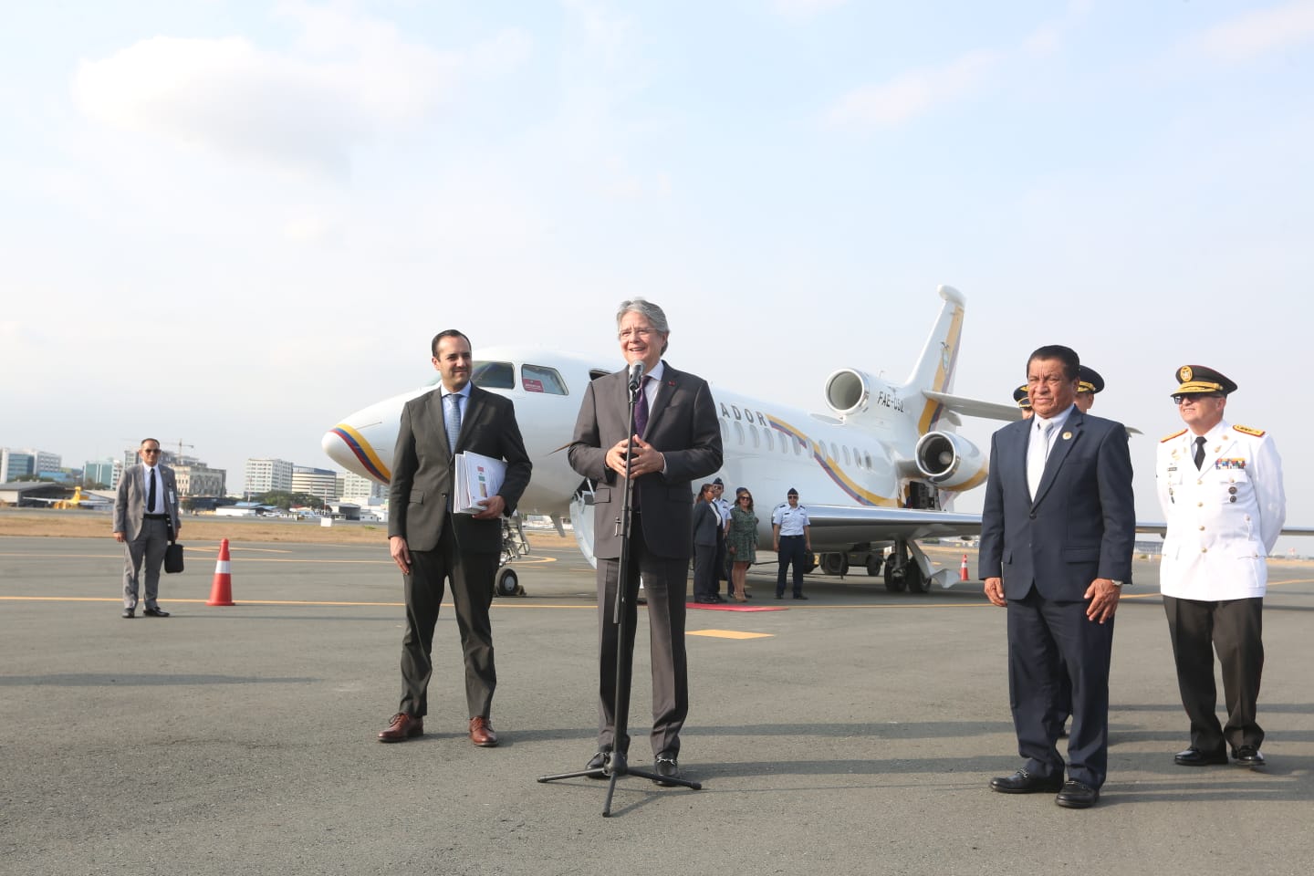 Lasso viaja a Mexico