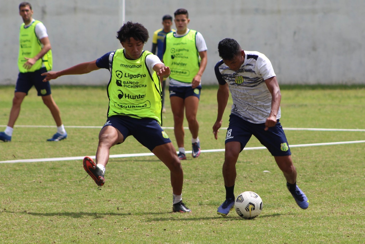Aucas