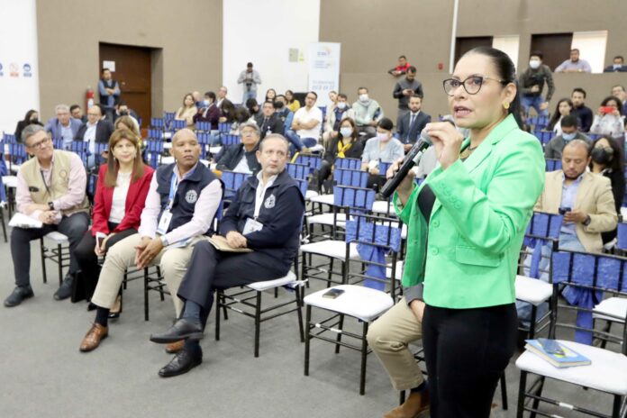 1-10A-4-coles-cne Presidenta del CNE informa sobre proceso electoral