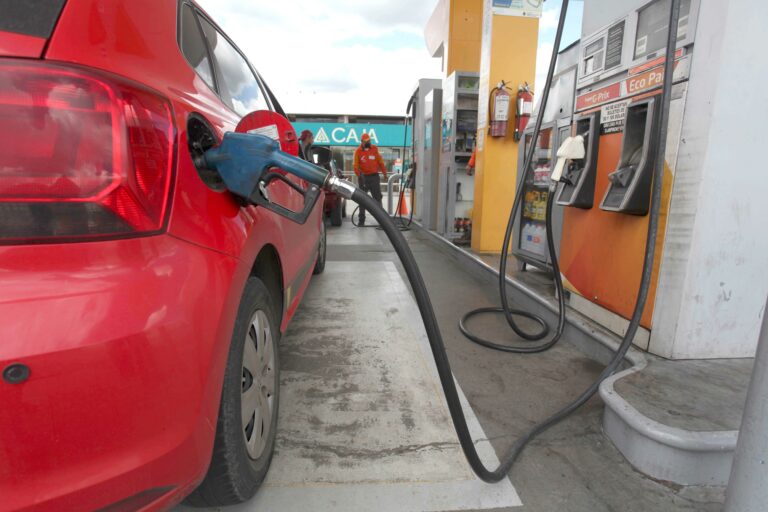 Distribuidores de combustibles convocan a plantón; afirman que trabajan a pérdida