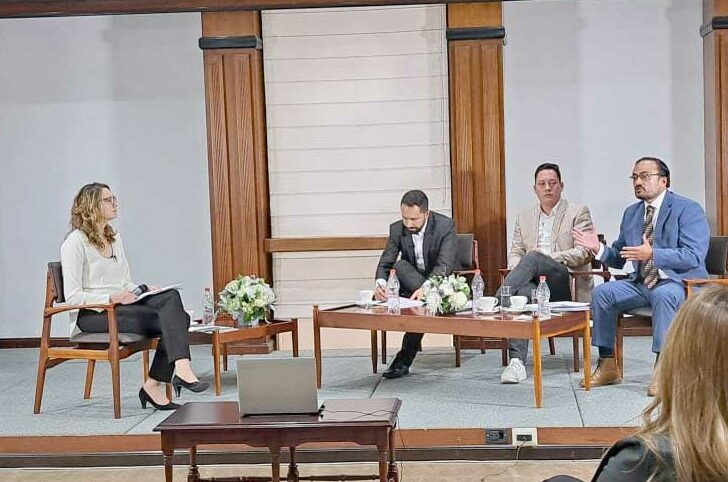 Conversatorio con candidatos a la Alcaldía de Cuenca