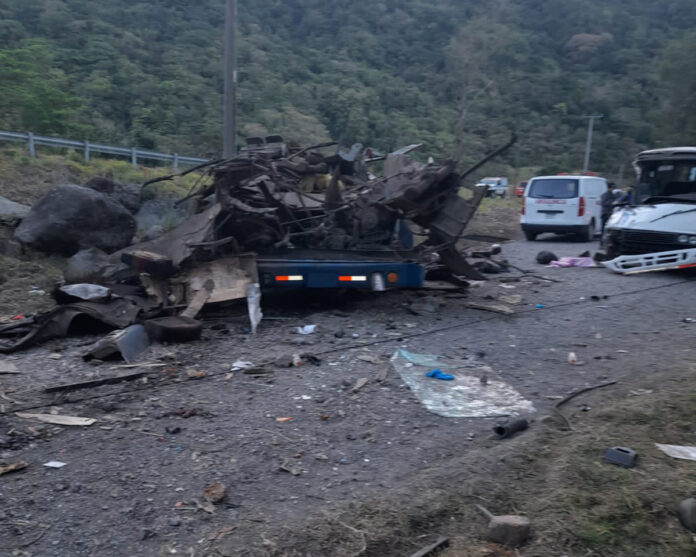 Suben a 39 los muertos al caer autobús con migrantes por precipicio en Panamá Migrantes ecuatorianos