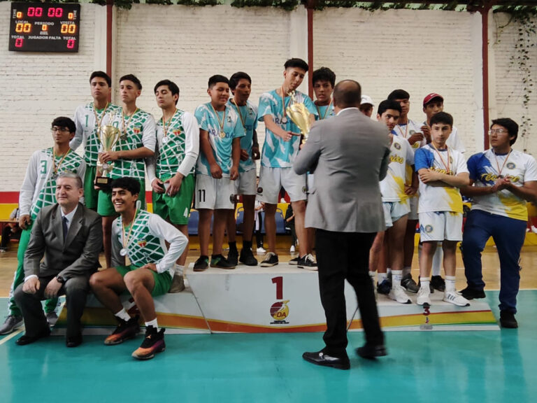 Histórico título del Garaicoa en el ecuavoley intercolegial