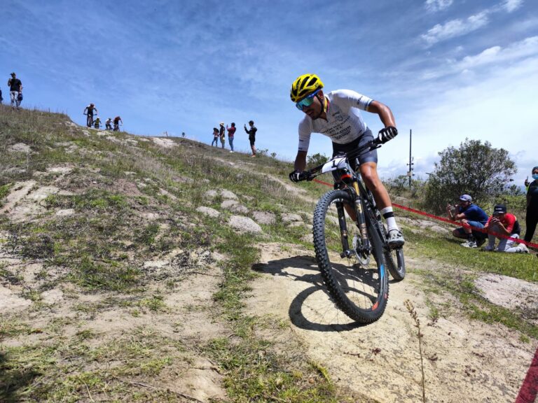 Michela Molina y William Tobay brillan en el Cross Country Short Track