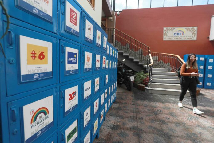 Ya suenan nombres para candidatos en Azuay
