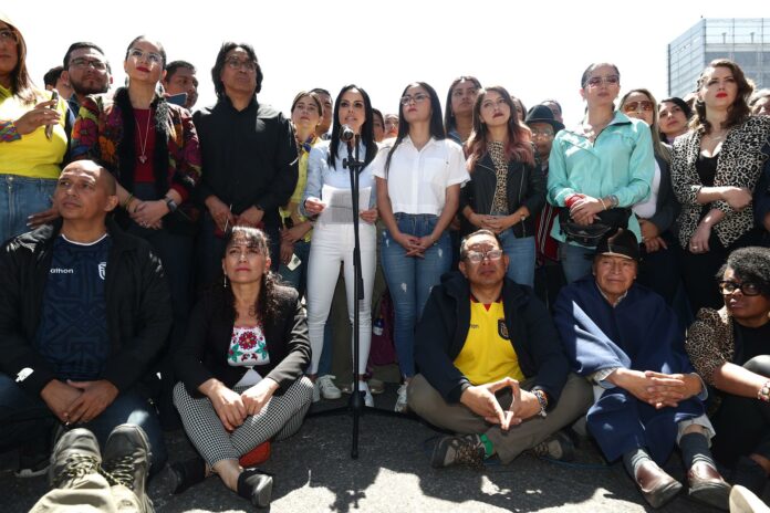 El partido Unes ecuatoriano reacciona a la decisión de Lasso de cerrar la Asamblea Nacional