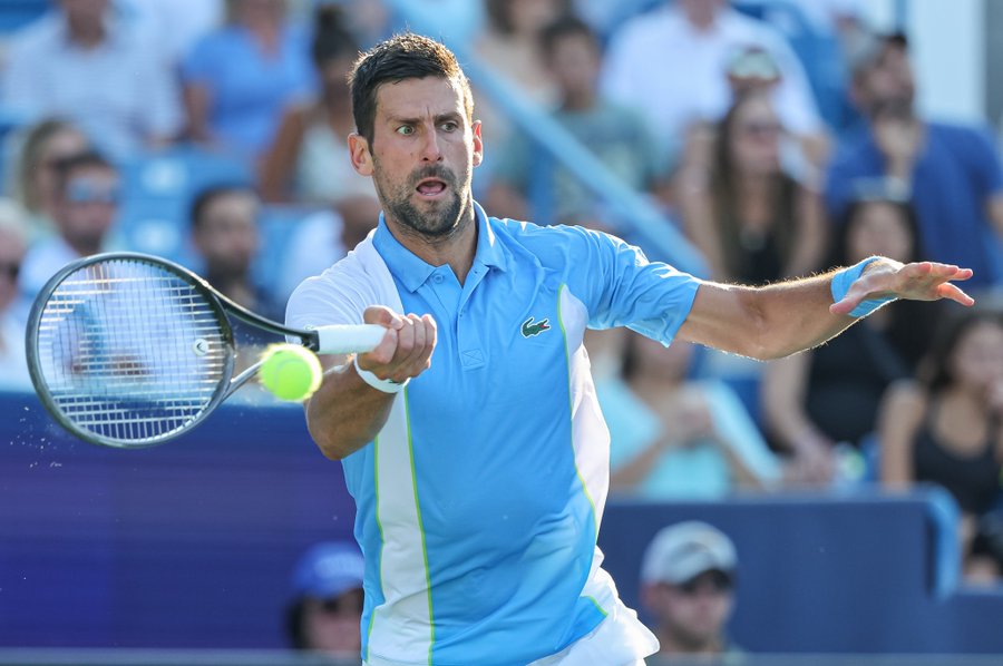 Novak Djokovic es campeón del Masters 1000 de Cincinnati al vencer a Carlos Alcaraz.