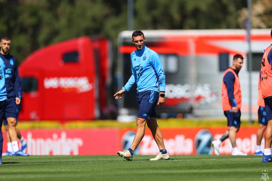 La selección Argentina se prepara para su partido ante Perú por las Eliminatorias. Foto: Selección Argentina