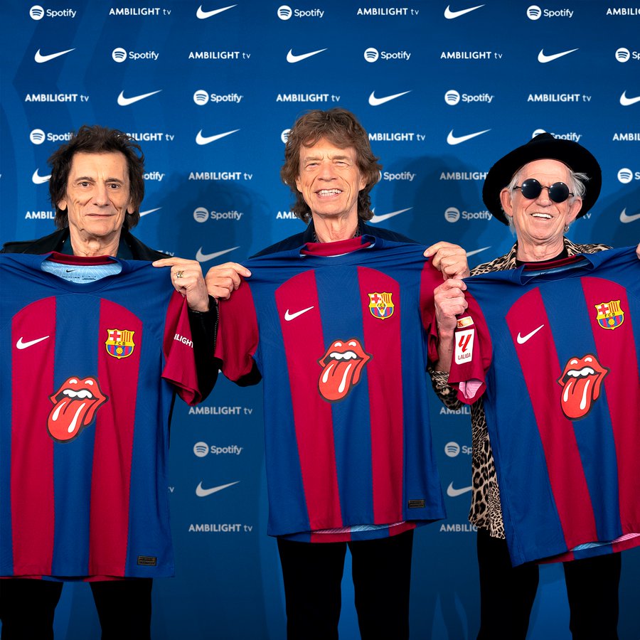 The Rolling Stones posan con la camiseta del FC Barcelona. Foto: Barcelona