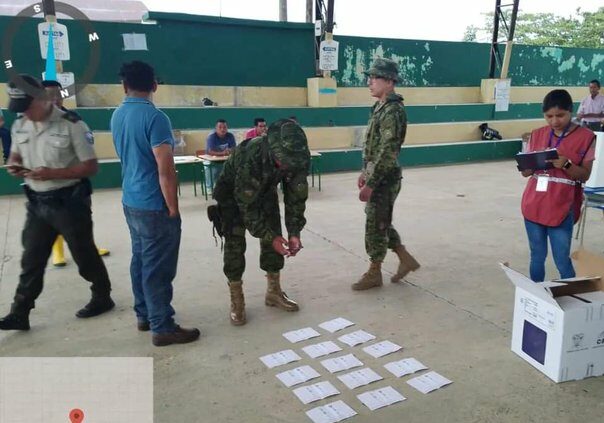 En Sucumbíos fue detenido un ciudadano en estado de embriaguez y con 14 papeletas llenas a favor de una candidatura.