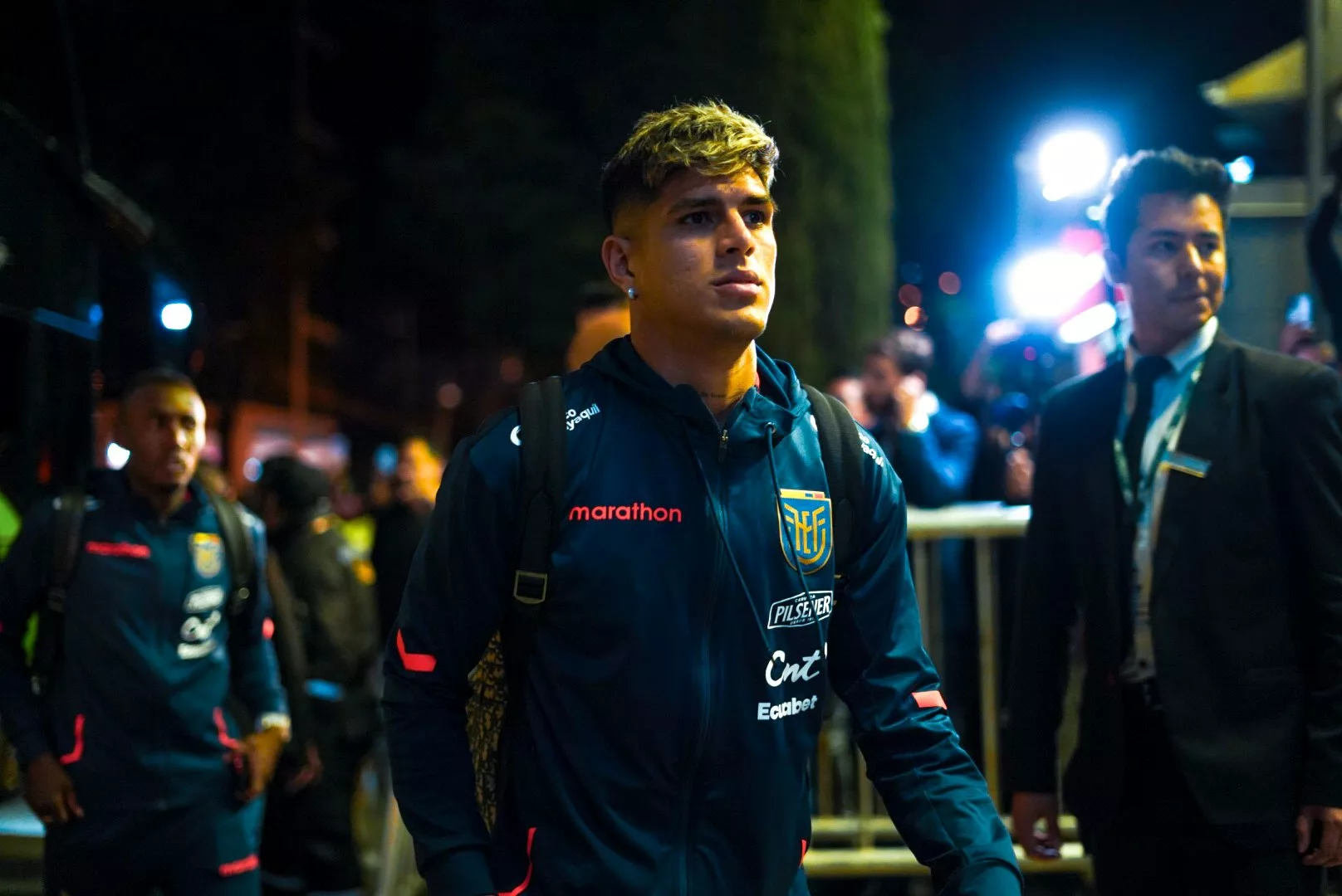 Piero Hincapié llegó a La Paz con el resto de la selección de Ecuador para el partido ante Bolivia. Foto: La Tri