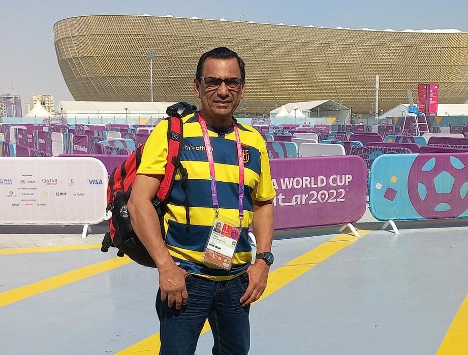 El periodista deportivo Rómulo Barcos Cun falleció en Guayaquil. Así lo confirmaron este lunes sus compañeros de radio La Redonda.