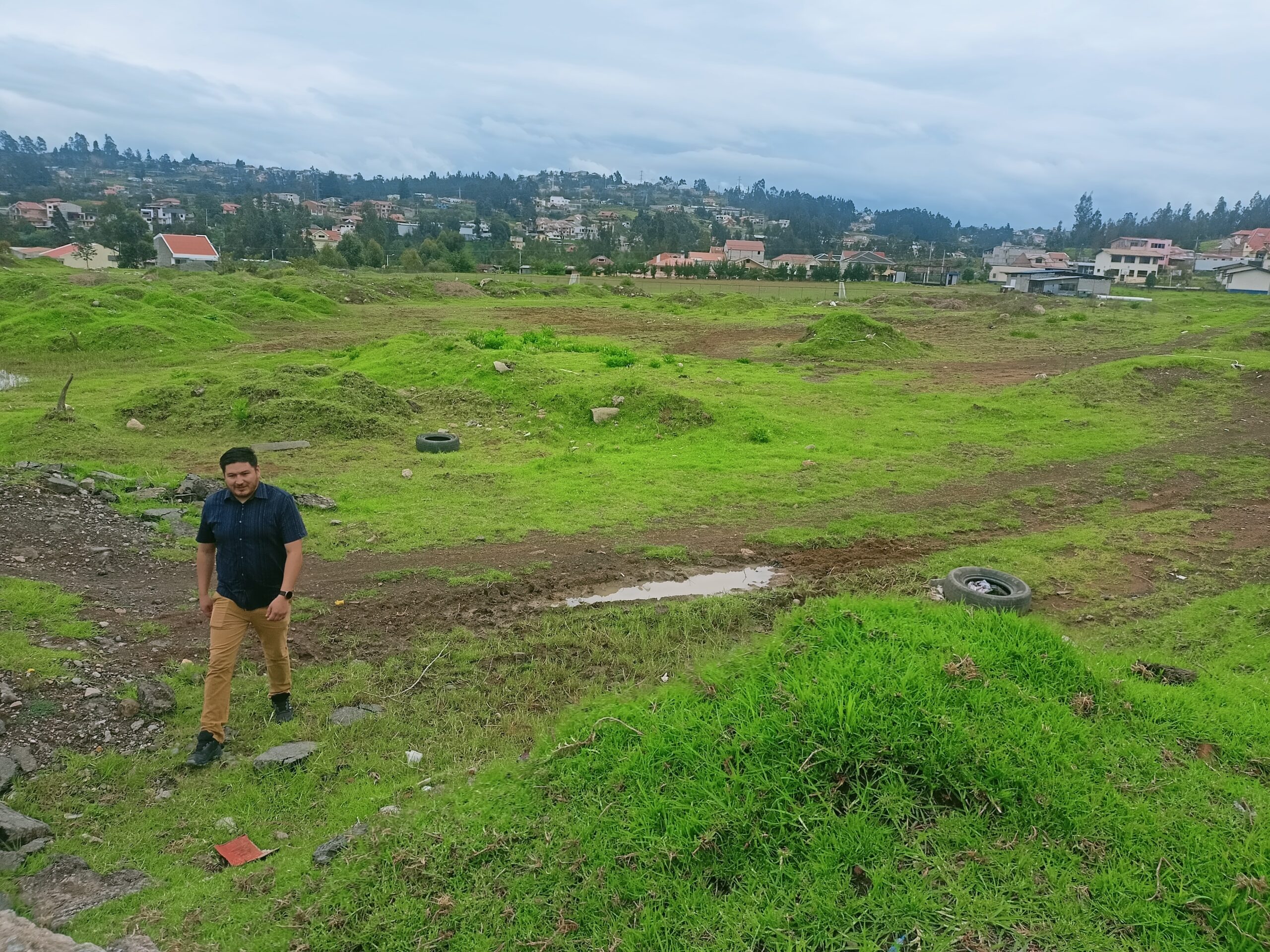 En un predio ubicado en el sector Guncay se construirá el hospital municipal de El Valle. El terreno bordea los 11 mil metros cuadrados, de los cuales, cinco mil m2 se utilizarán para la obra. BPR