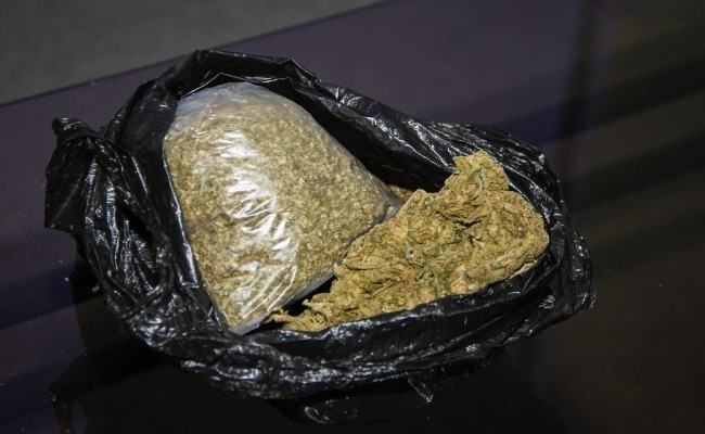 La Policía Nacional decomisó envolturas que contenían cocaína y marihuana.