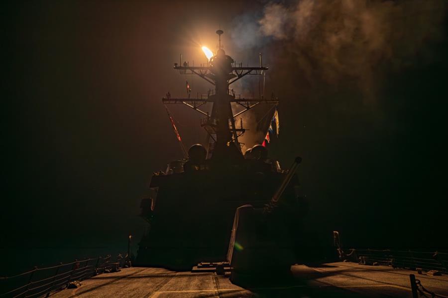 El mar Rojo es escenario de un conflicto iniciado tras los ataques de los hutíes contra navíos mercantes.