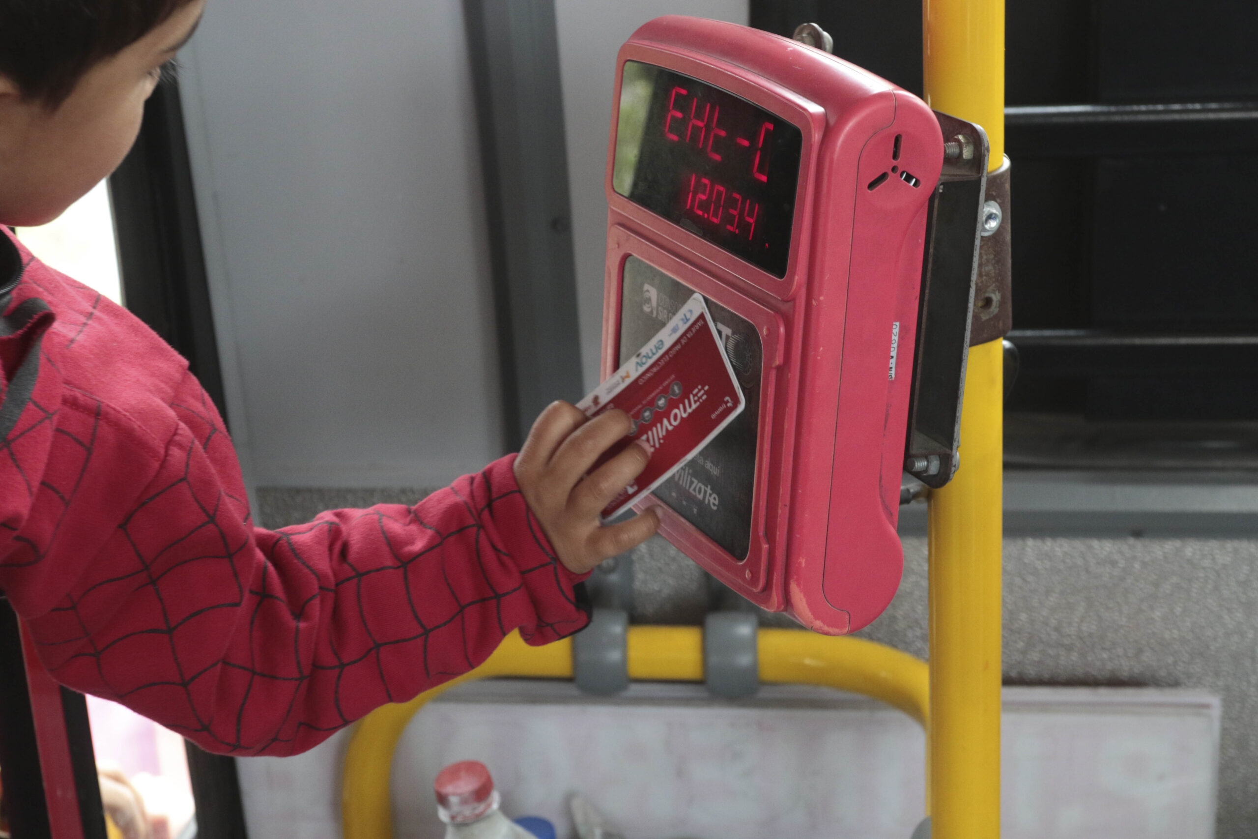 El Municipio busca integrar los dos sistemas de pago con tarjeta, tanto para buses como para el tranvía. /XCA
