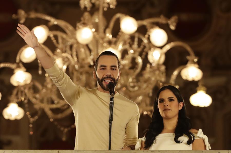 El presidente de El Salvador, Nayib Bukele, alcanza 1'662.313 votos con el 70,25 % de las actas procesadas en el escrutinio preliminar.