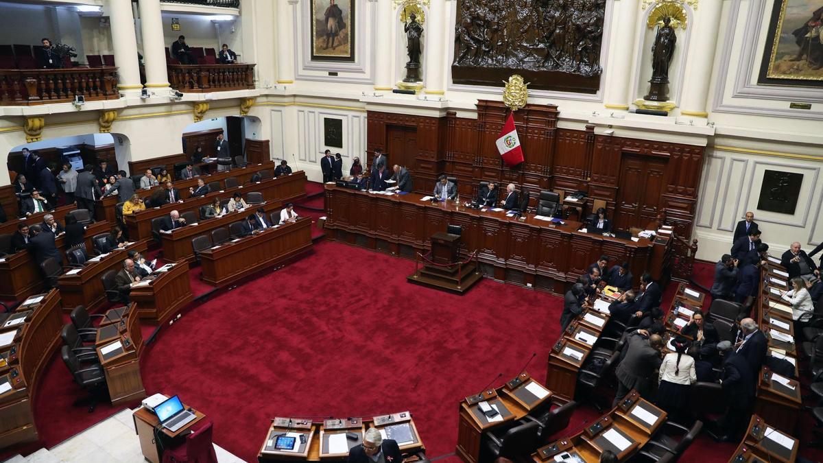 El partido fujimorista Fuerza Popular denunció a varios fiscales anticorrupción peruanos y al periodista Gustavo Gorriti, a los que acusan de cometer los delitos de abuso de autoridad,