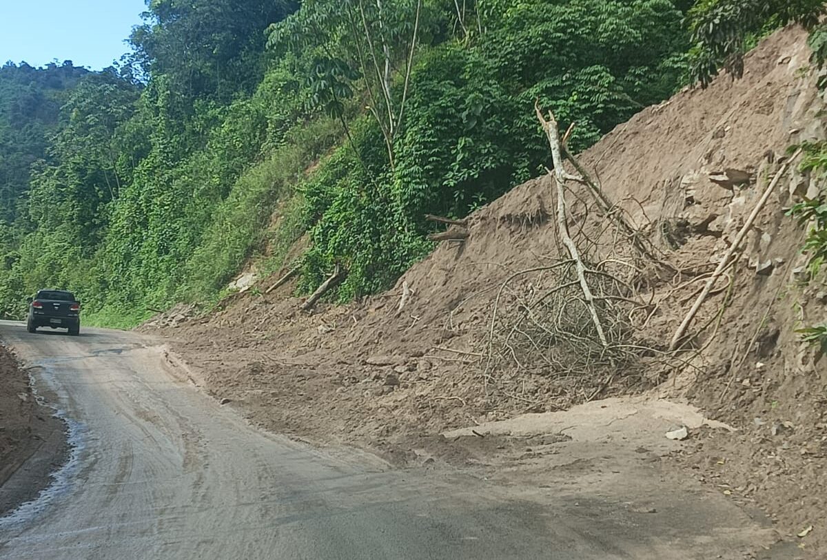 Estado del kilómetro 114 de la vía Cuenca-Girón-Pasaje del domingo 11 de febrero de 2024. Fot Prefectura del Azuay