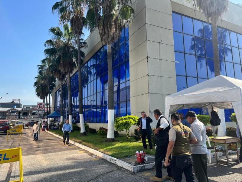 El hecho ocurrió en la agencia de CNEL en La Garzota, al norte de Guayaquil.