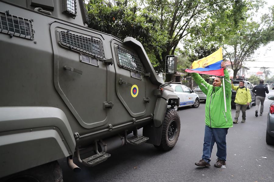 El secretario general de la Organización de Estados Americanos (OEA), Luis Almagro, urgió al "diálogo" a México y Ecuador