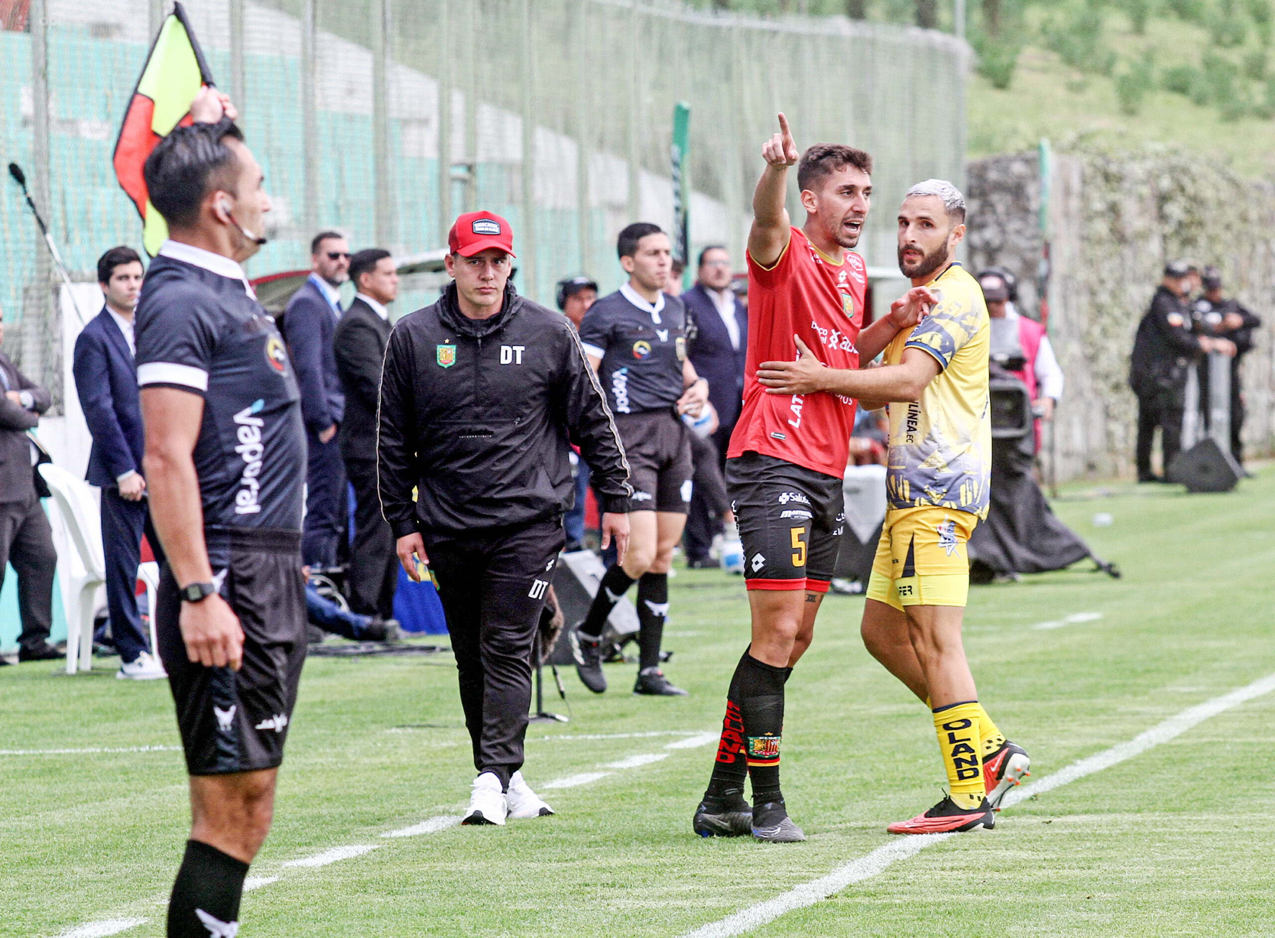 ¡Rodrigo Melo explota!: "La situación del Deportivo Cuenca es insostenible"