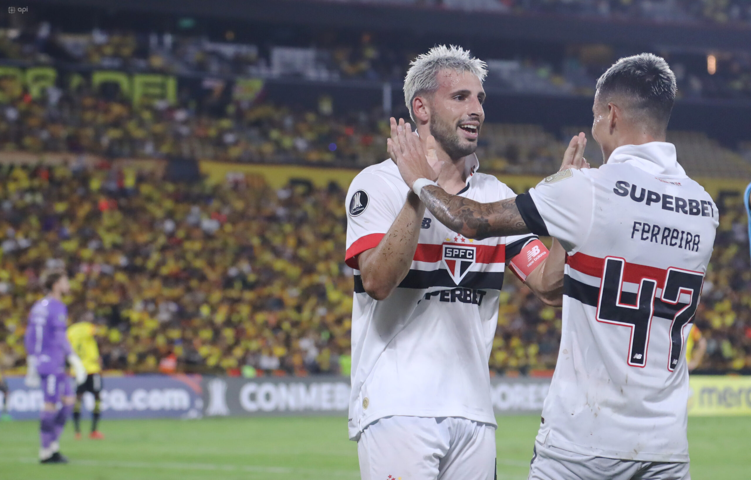 Calleri celebra gol de la victoria de San Pablo contra Barcelona SC. Foto: API
