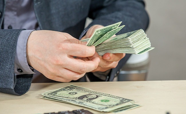 Un total de 15 ventanillas de la Cooperativa de Ahorro y Crédito CREA hay en Cuenca para pagar la Tasa de Movilidad Ecológica.