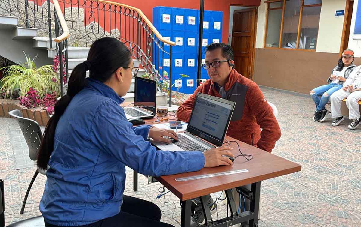 El simulacro para el Referéndum y Consulta Popular del 21 de abril en Cuenca será en la Unidad Educativa Manuela Garaicoa de Calderón.