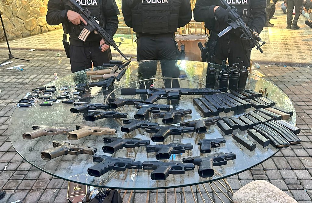 Jacobo Bucaram habría sido detenido durante un operativo policial en una fiesta que se realizaba en una finca en Guayaquil. Se decomisaron armas de fuego.